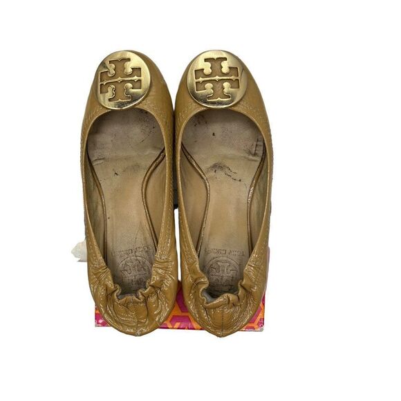 Tory Burch Reva Metal Logo Tumbled Patent Grain Size 5 - Picture 6 of 7